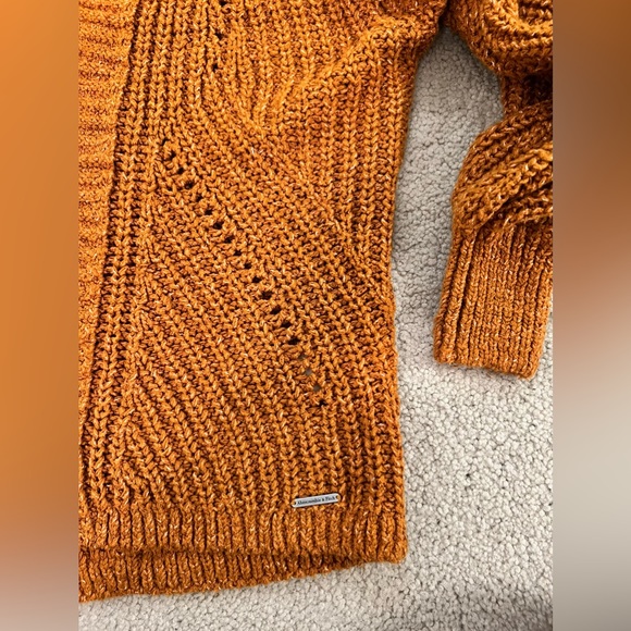 Abercrombie sweater - Picture 4 of 6